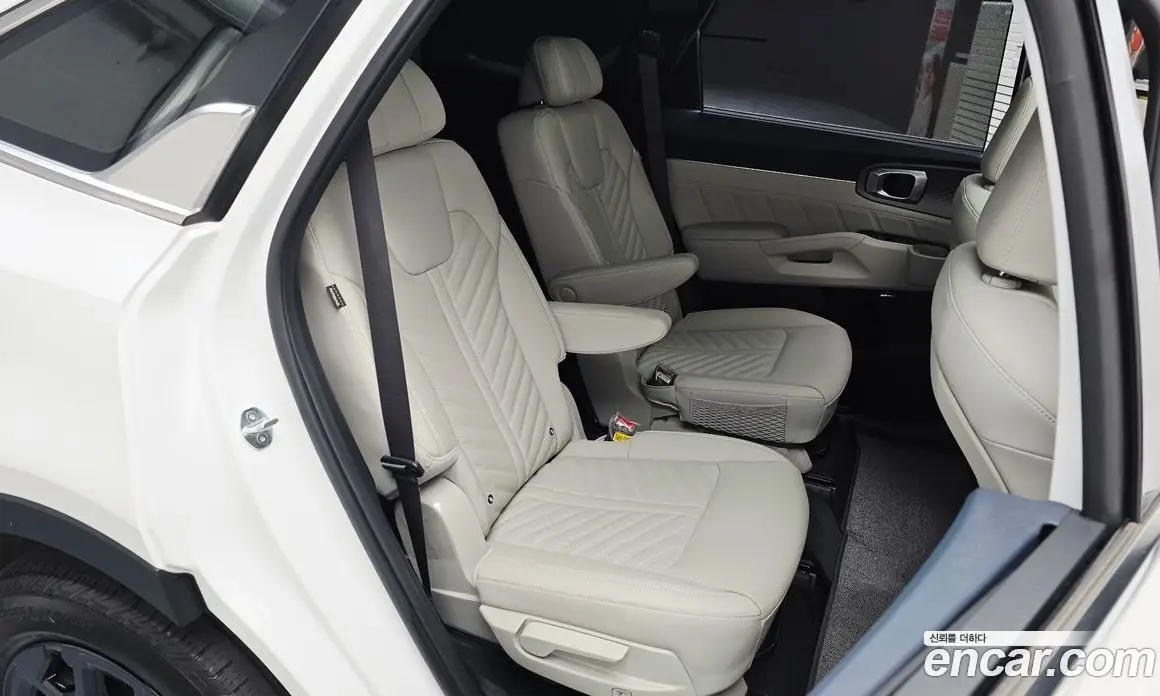 Kia Sorento 2024 1.6 автомат (гидро), фото 17