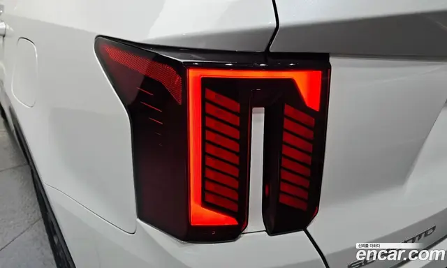 Kia Sorento 2024 1.6 автомат (гидро), миниатюра 9
