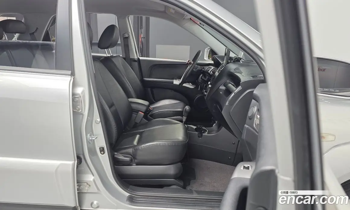 Kia Sportage 2009 2.0 автомат (гидро), фото 11