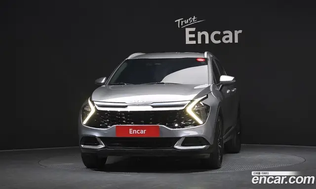 Kia Sportage 2022 1.6 автомат (гидро), миниатюра 3