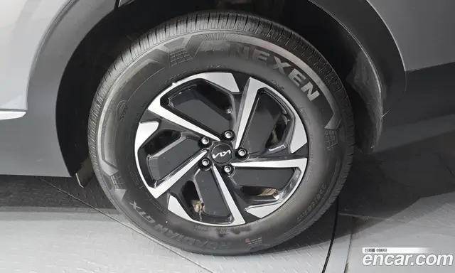 Kia Sportage 2022 1.6 автомат (гидро), миниатюра 7