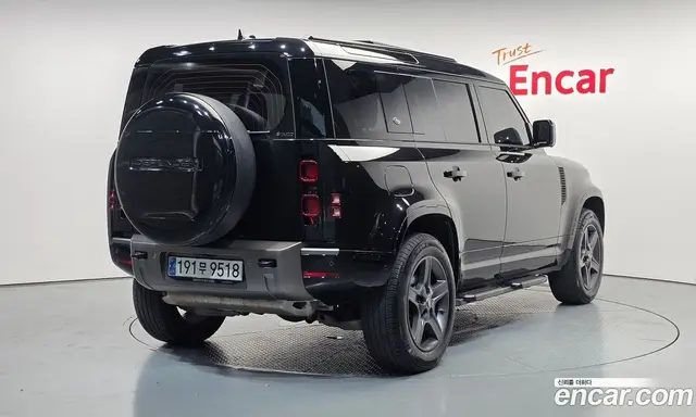 Land Rover Defender 2024 2.0 автомат (гидро), миниатюра 2