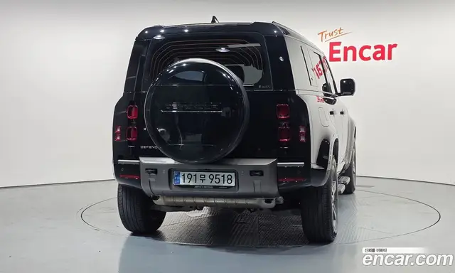 Land Rover Defender 2024 2.0 автомат (гидро), миниатюра 4