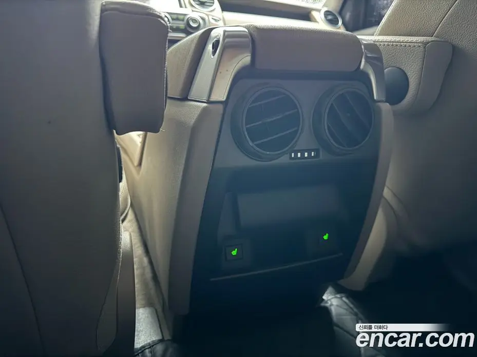 Land Rover Discovery 2016 3.0 автомат (гидро), фото 19