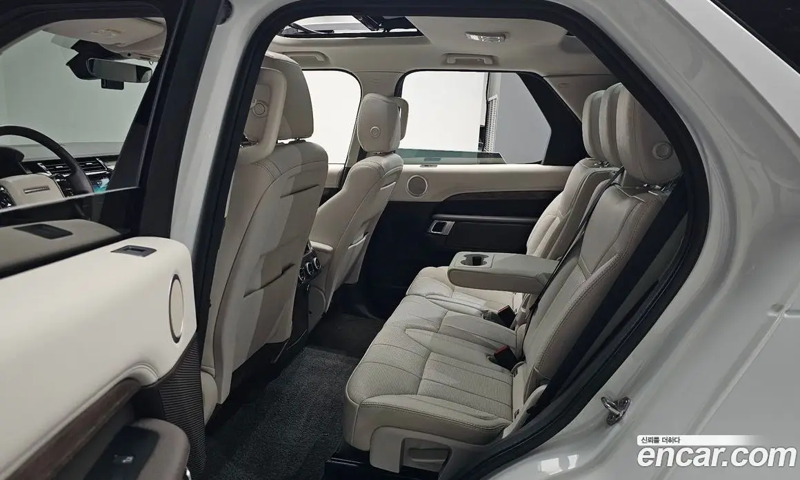 Land Rover Discovery 2019 3.0 автомат (гидро), фото 16