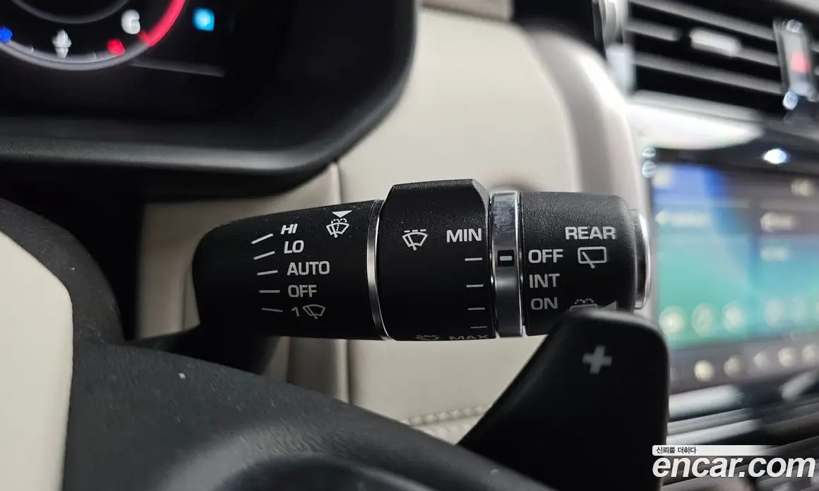 Land Rover Discovery 2019 3.0 автомат (гидро), фото 32