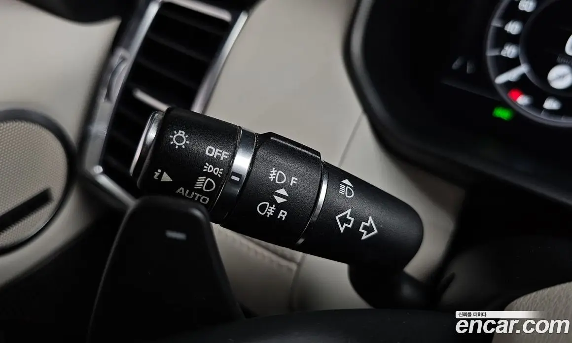 Land Rover Discovery 2019 3.0 автомат (гидро), фото 34