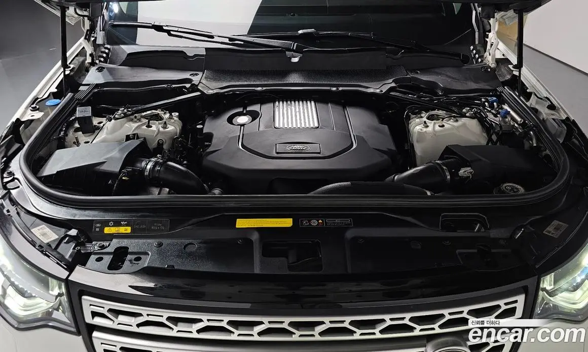 Land Rover Discovery 2019 3.0 автомат (гидро), фото 5