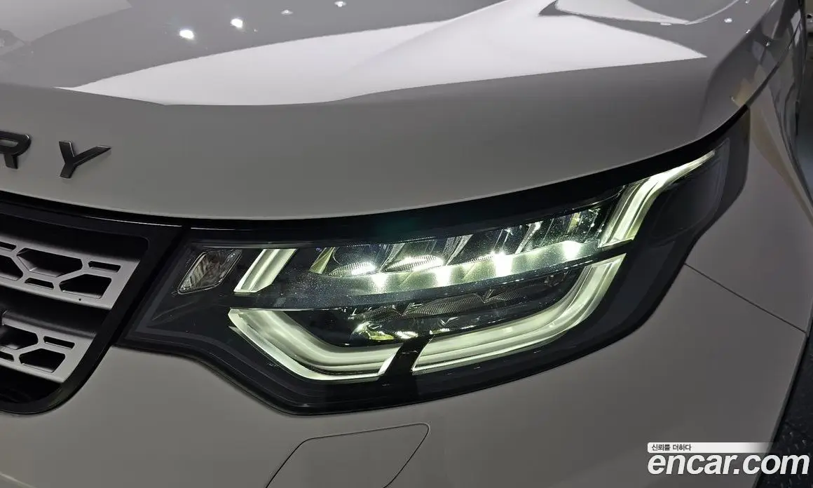 Land Rover Discovery 2019 3.0 автомат (гидро), фото 7