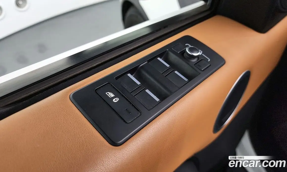 Land Rover Discovery 2020 3.0 автомат (гидро), фото 36
