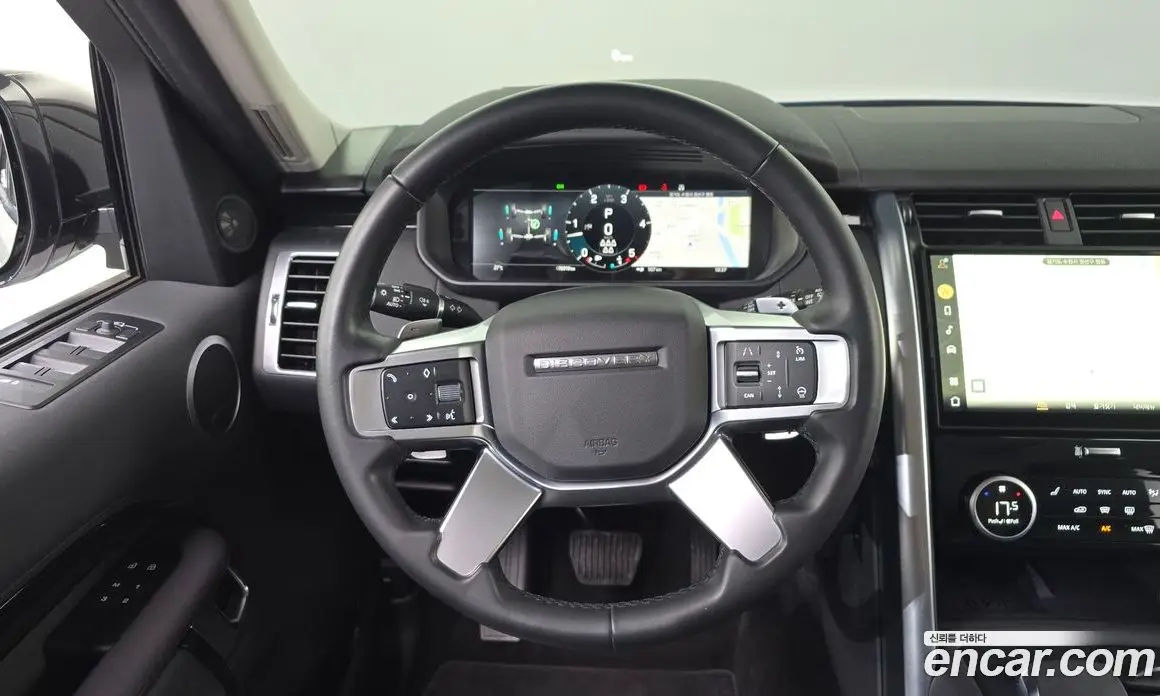 Land Rover Discovery 2023 3.0 автомат (гидро), фото 19