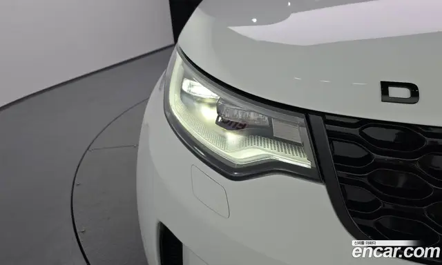 Land Rover Discovery 2023 3.0 автомат (гидро), миниатюра 8