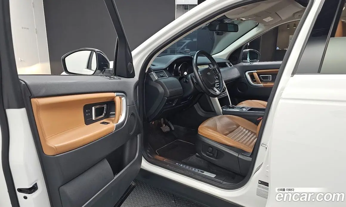 Land Rover Discovery Sport 2018 2.0 автомат (гидро), фото 13