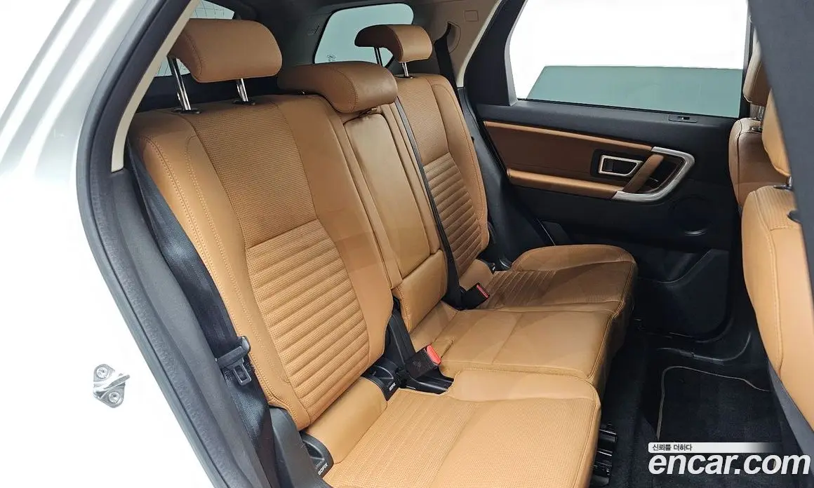 Land Rover Discovery Sport 2018 2.0 автомат (гидро), фото 17