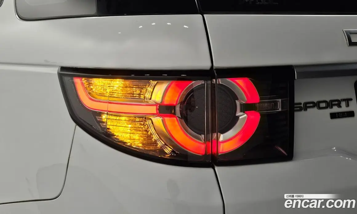Land Rover Discovery Sport 2018 2.0 автомат (гидро), фото 9