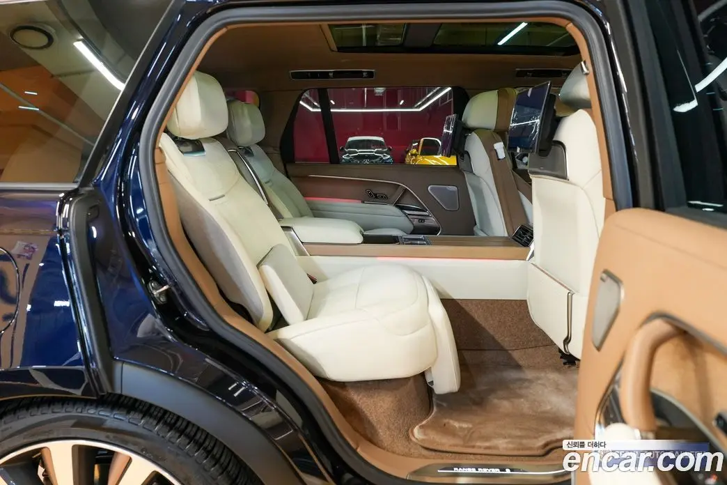 Land Rover Range Rover 2024 4.4 автомат (гидро), фото 7