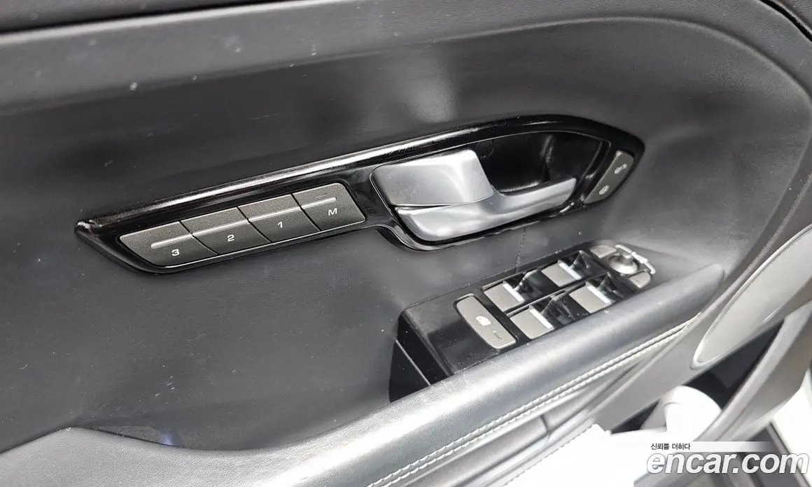 Land Rover Range Rover Evoque 2014 2.2 автомат (гидро), фото 17