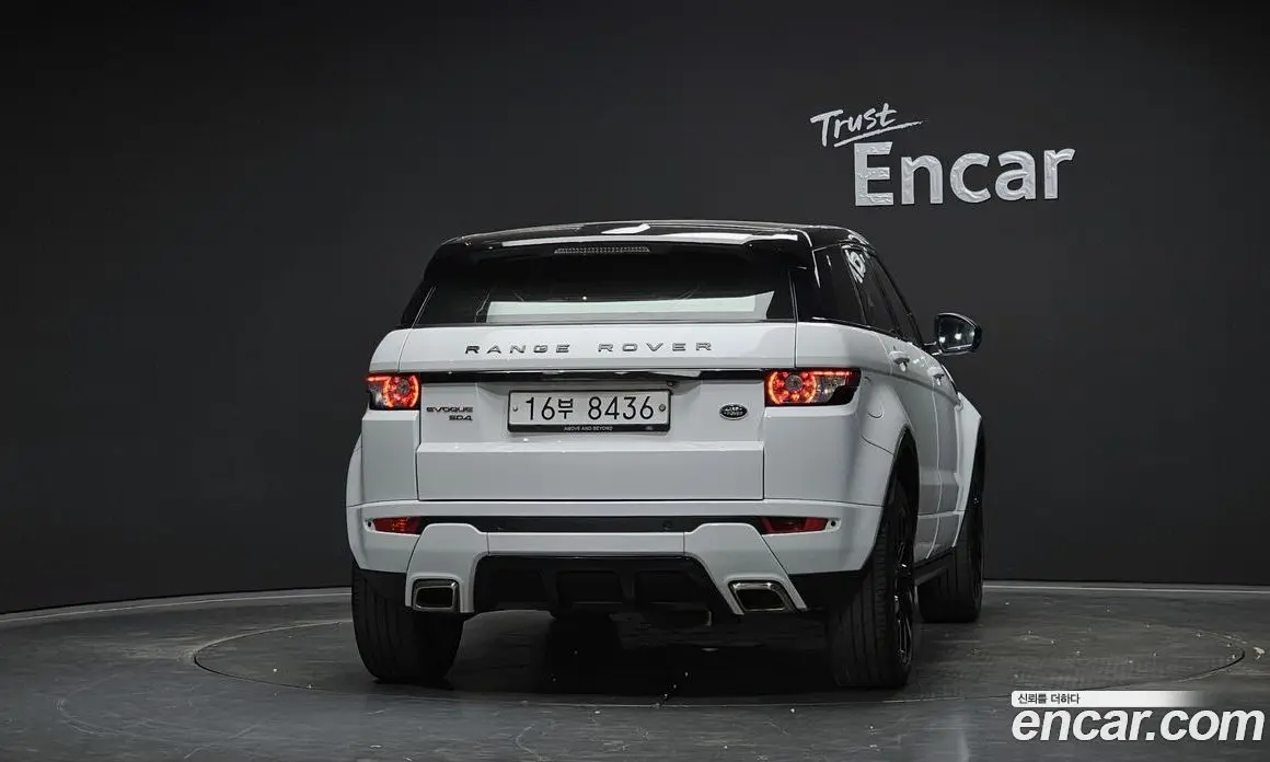 Land Rover Range Rover Evoque 2014 2.2 автомат (гидро), фото 4
