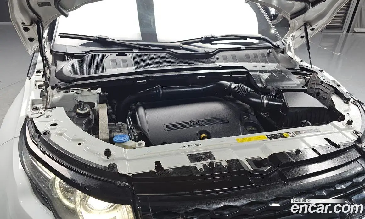 Land Rover Range Rover Evoque 2014 2.2 автомат (гидро), фото 6