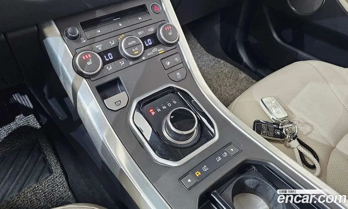 Land Rover Range Rover Evoque 2018 2.0 автомат (гидро), фото 11