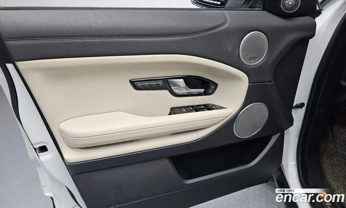 Land Rover Range Rover Evoque 2018 2.0 автомат (гидро), фото 13
