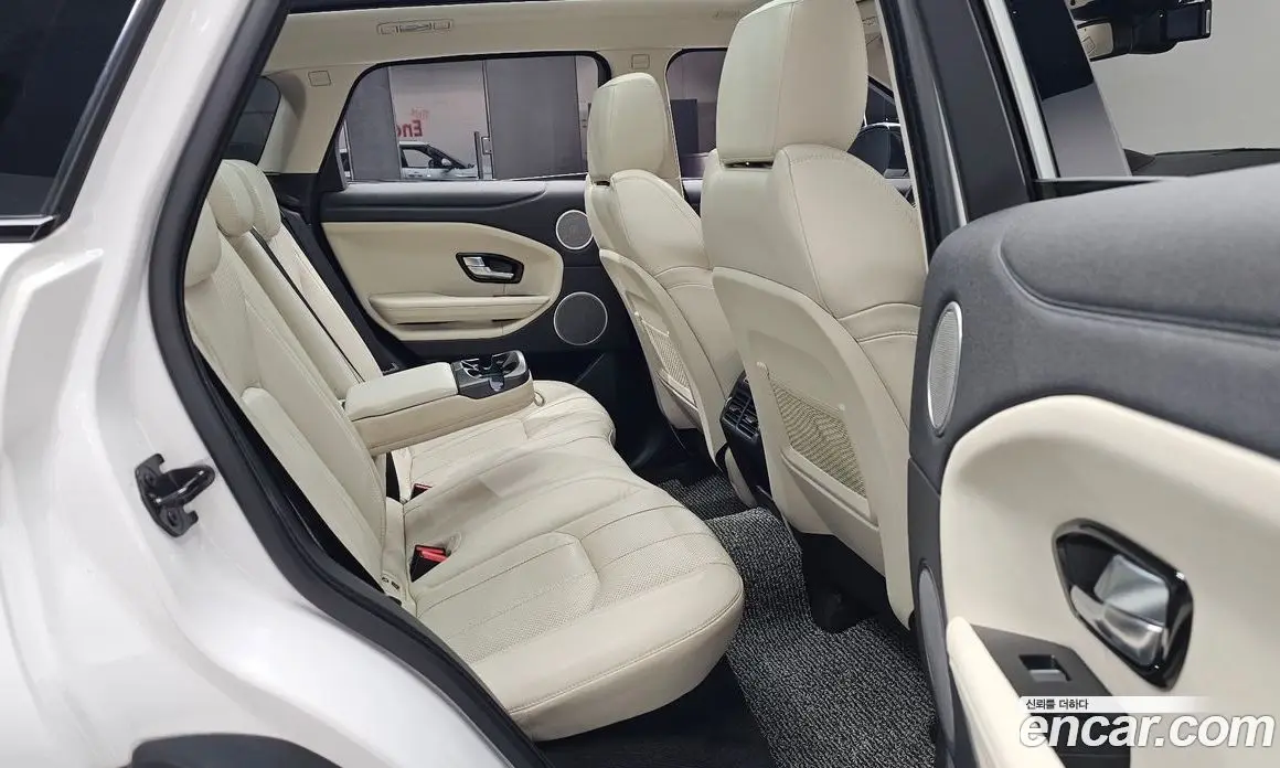 Land Rover Range Rover Evoque 2018 2.0 автомат (гидро), фото 16