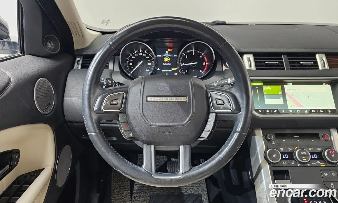 Land Rover Range Rover Evoque 2018 2.0 автомат (гидро), фото 17