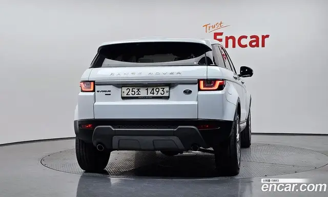 Land Rover Range Rover Evoque 2018 2.0 автомат (гидро), миниатюра 3
