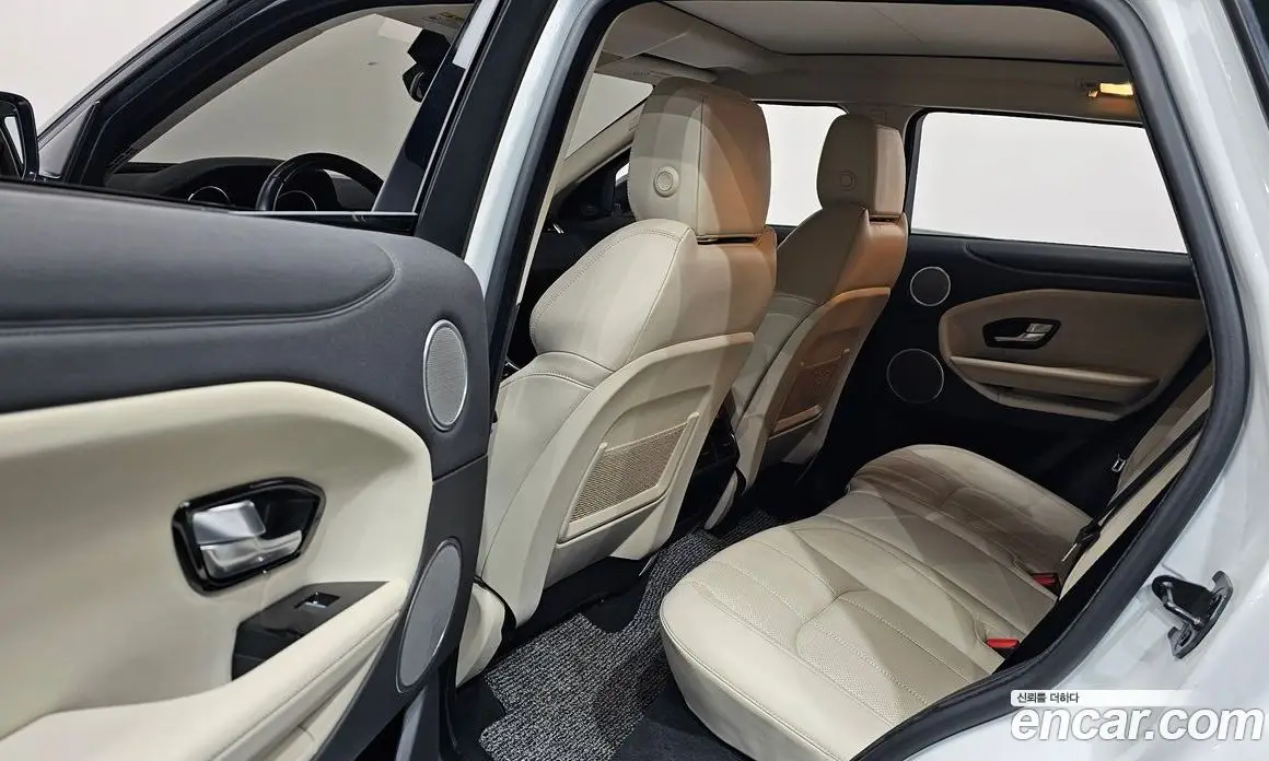 Land Rover Range Rover Evoque 2018 2.0 автомат (гидро), фото 27