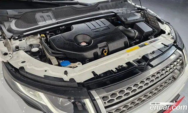 Land Rover Range Rover Evoque 2018 2.0 автомат (гидро), миниатюра 5