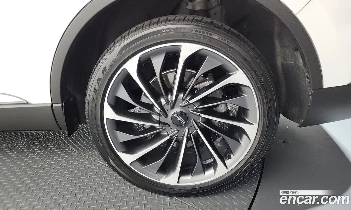 Lincoln Aviator 2021 3.0 автомат (гидро), фото 7 Lincoln Aviator 2021 3.0 автомат (гидро), фото 7