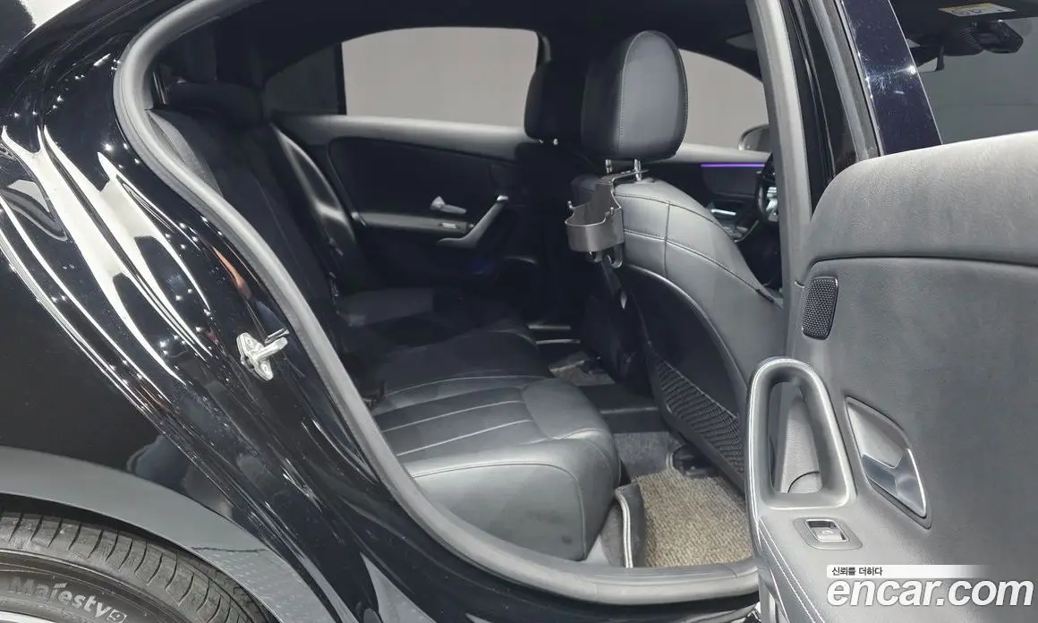 Mercedes-Benz A-Class 2021 2.0 гидро, фото 17