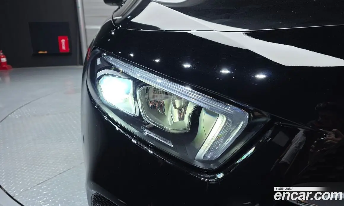 Mercedes-Benz A-Class 2021 2.0 гидро, фото 8