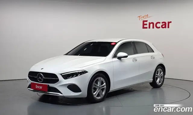 Mercedes-Benz A-Class, 2024, 31 144 км