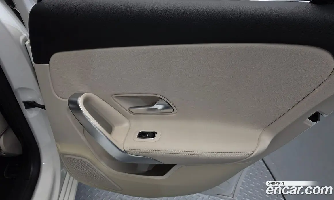Mercedes-Benz A-Class 2024 2.0 гидро, фото 15 Mercedes-Benz A-Class 2024 2.0 гидро, фото 15
