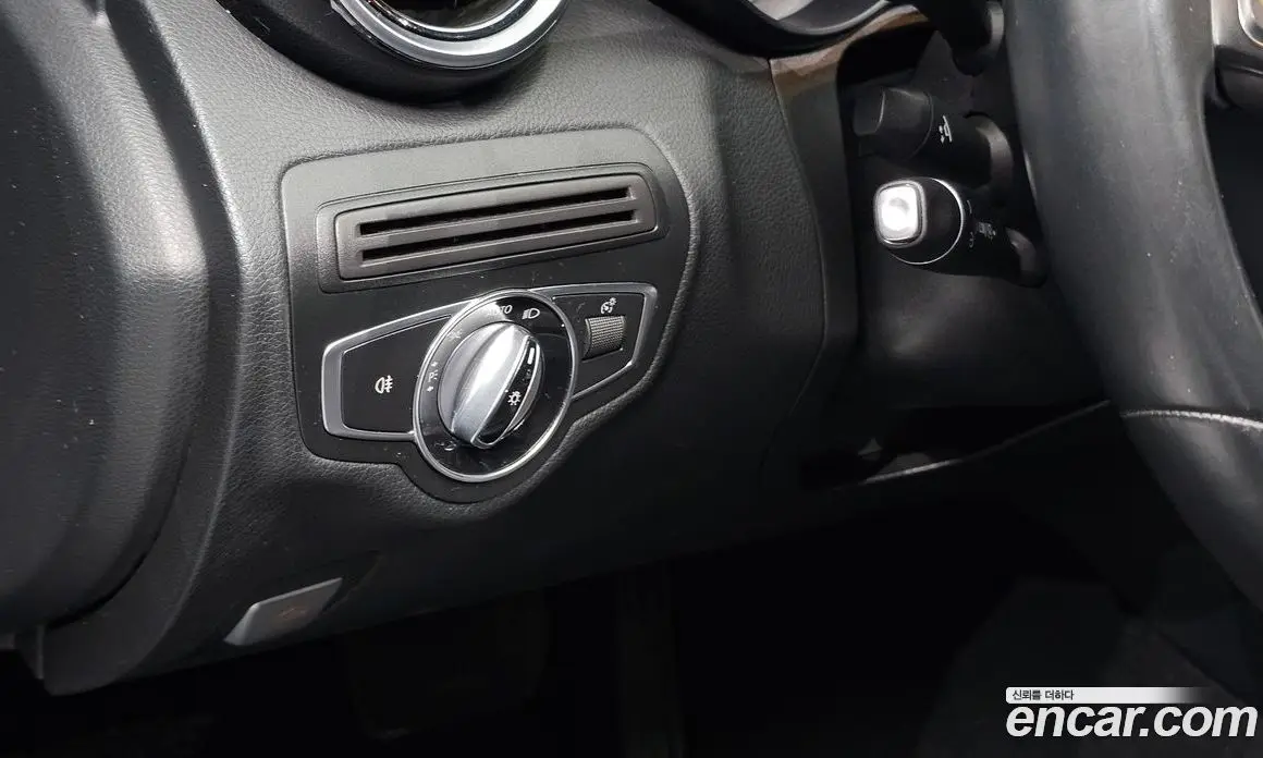 Mercedes-Benz C-Class 2015 2.0 гидро, фото 15 Mercedes-Benz C-Class 2015 2.0 гидро, фото 15