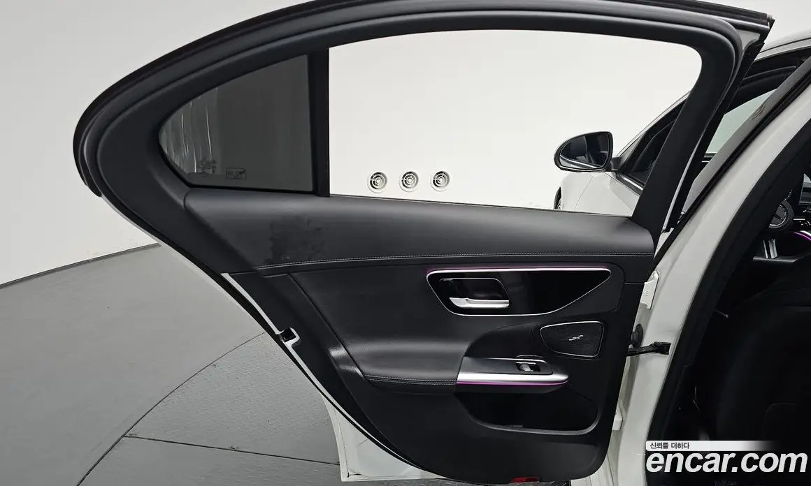 Mercedes-Benz C-Class 2022 2.0 гидро, фото 14 Mercedes-Benz C-Class 2022 2.0 гидро, фото 14