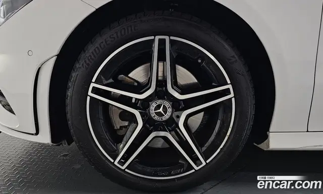 Mercedes-Benz CLA-Class 2023 2.0 гидро, миниатюра 4 Mercedes-Benz CLA-Class 2023 2.0 гидро, миниатюра 4