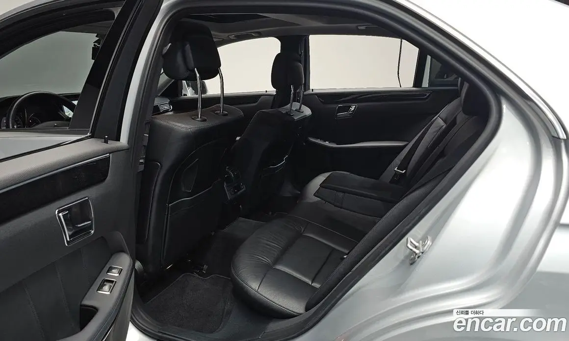 Mercedes-Benz E-Class 2011 3.5 гидро, фото 11 Mercedes-Benz E-Class 2011 3.5 гидро, фото 11