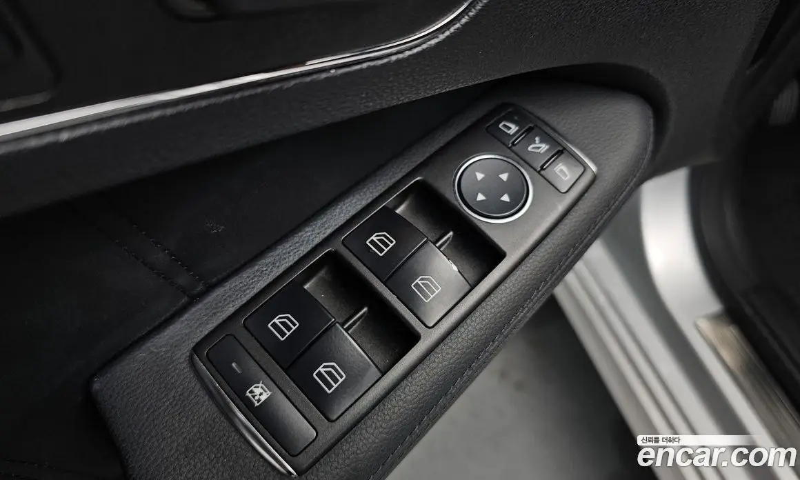 Mercedes-Benz E-Class 2011 3.5 гидро, фото 17 Mercedes-Benz E-Class 2011 3.5 гидро, фото 17