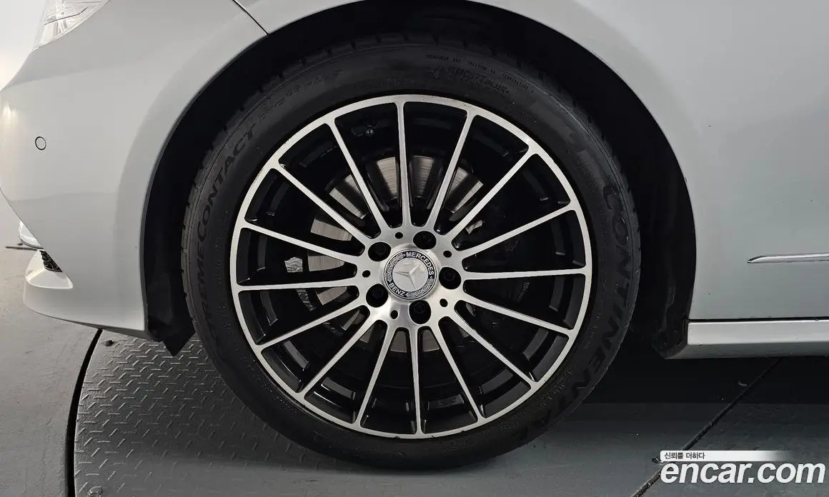 Mercedes-Benz E-Class 2011 3.5 гидро, фото 5 Mercedes-Benz E-Class 2011 3.5 гидро, фото 5