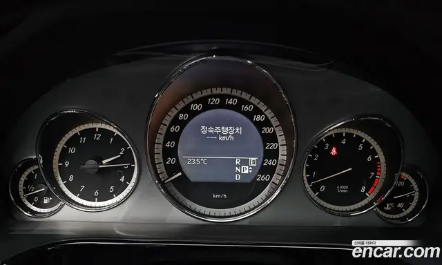 Mercedes-Benz E-Class 2011 3.5 гидро, миниатюра 8 Mercedes-Benz E-Class 2011 3.5 гидро, миниатюра 8