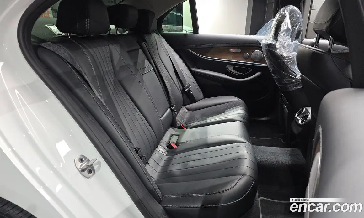 Mercedes-Benz E-Class 2018 2.0 гидро, фото 17 Mercedes-Benz E-Class 2018 2.0 гидро, фото 17