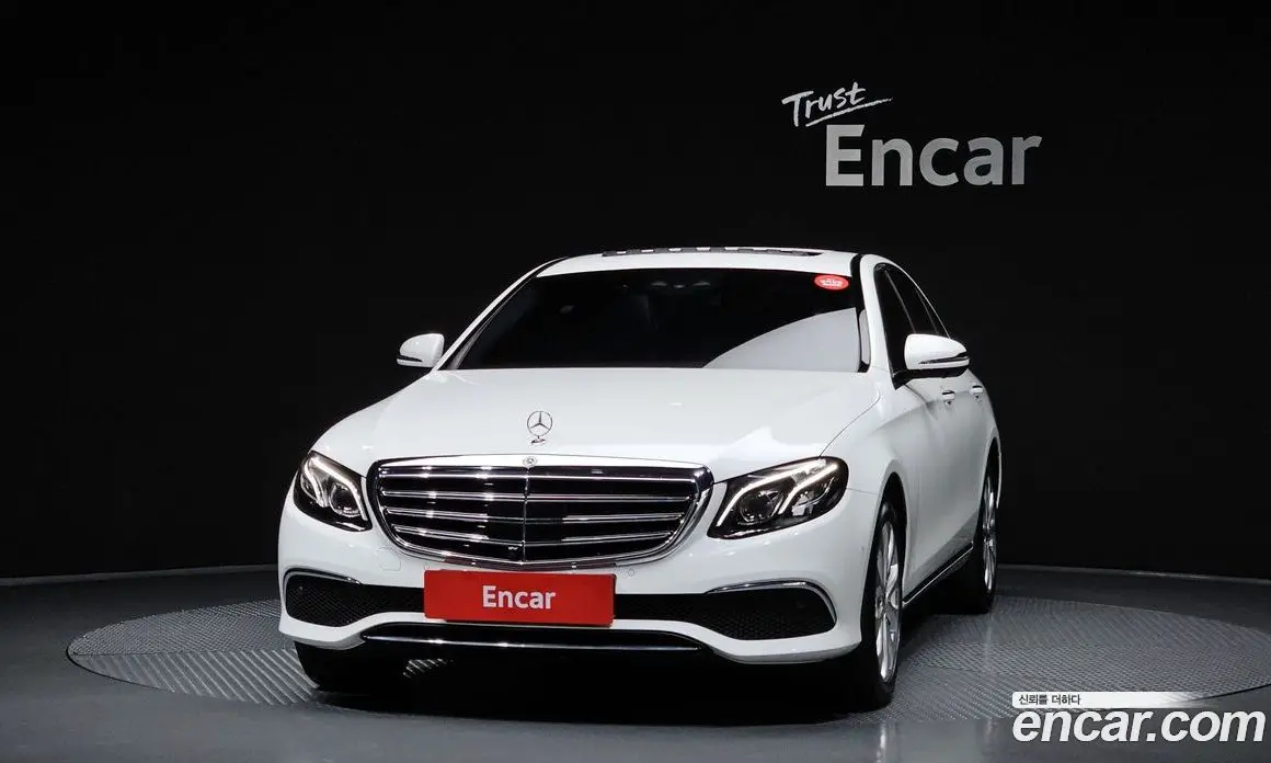 Mercedes-Benz E-Class 2018 2.0 гидро, фото 3 Mercedes-Benz E-Class 2018 2.0 гидро, фото 3