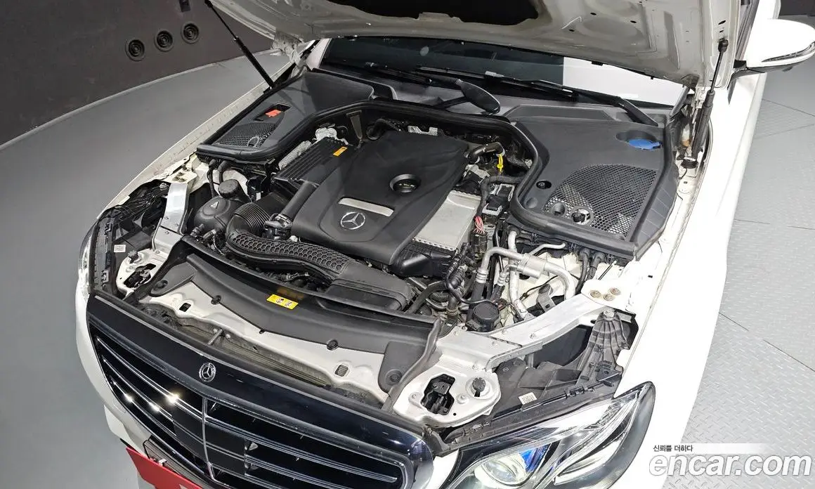 Mercedes-Benz E-Class 2018 2.0 гидро, фото 6 Mercedes-Benz E-Class 2018 2.0 гидро, фото 6
