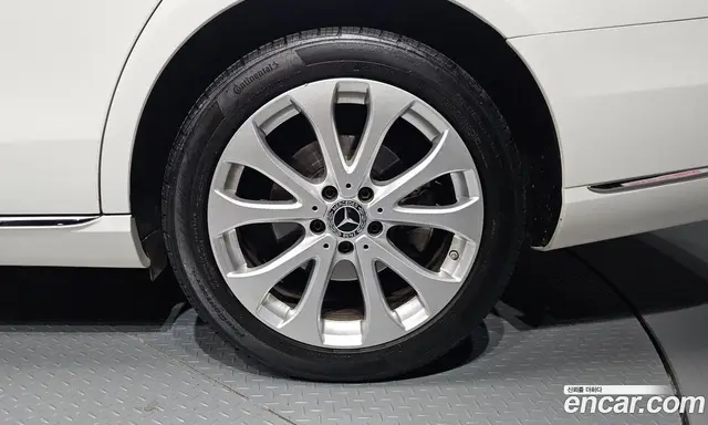 Mercedes-Benz E-Class 2018 2.0 гидро, миниатюра 7 Mercedes-Benz E-Class 2018 2.0 гидро, миниатюра 7