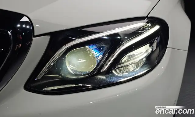 Mercedes-Benz E-Class 2018 2.0 гидро, миниатюра 8 Mercedes-Benz E-Class 2018 2.0 гидро, миниатюра 8