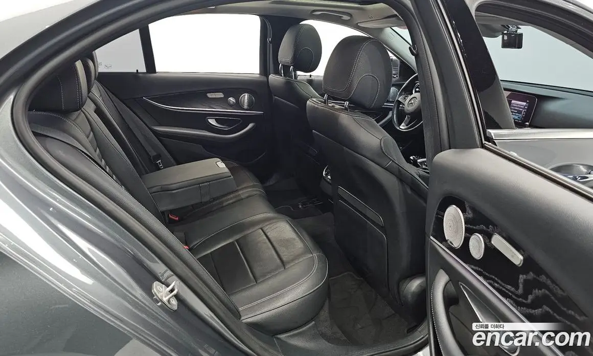 Mercedes-Benz E-Class 2018 2.0 гидро, фото 15