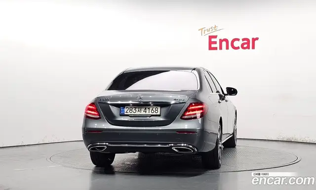 Mercedes-Benz E-Class 2018 2.0 гидро, миниатюра 3