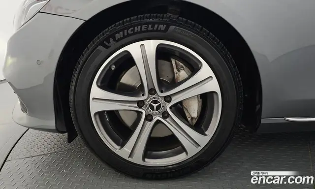 Mercedes-Benz E-Class 2018 2.0 гидро, миниатюра 4